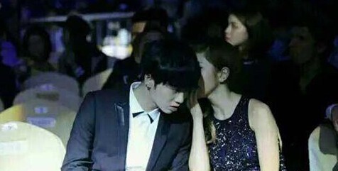 網曝華晨宇鄧紫棋親密照 網曝華晨宇鄧紫棋親密照