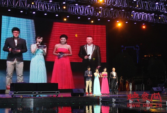 現場主持人帥天、小糖、李江、凱文 現場主持人帥天、小糖、李江、凱文