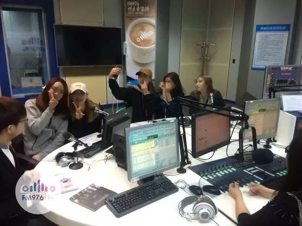 全世界的女性的共同愛好~自拍 全世界的女性的共同愛好~自拍