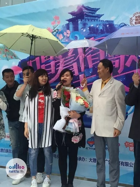 海波瞞著妻子,請來妻子的家人,耿梅驚喜感動,喜極而泣~ 海波瞞著妻子,請來妻子的家人,耿梅驚喜感動,喜極而泣~