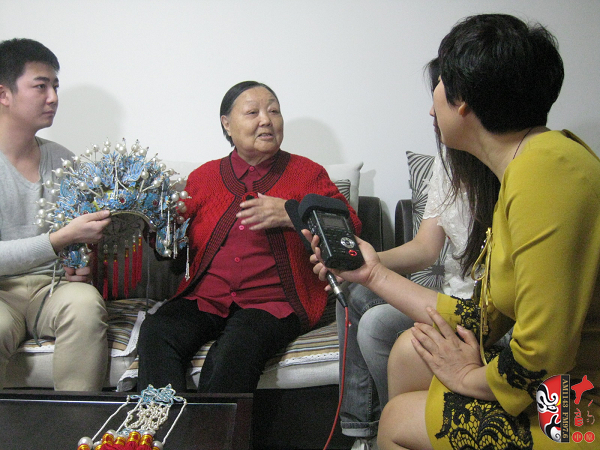 馬金鳳回顧恩師梅蘭芳對自己在藝術上的指導和幫助 馬金鳳回顧恩師梅蘭芳對自己在藝術上的指導和幫助