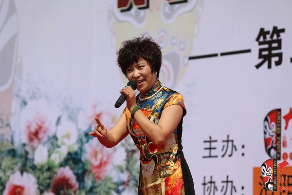 洛陽市曲劇院國家一級演員孔素紅演唱曲劇《柜中緣》選段 洛陽市曲劇院國家一級演員孔素紅演唱曲劇《柜中緣》選段