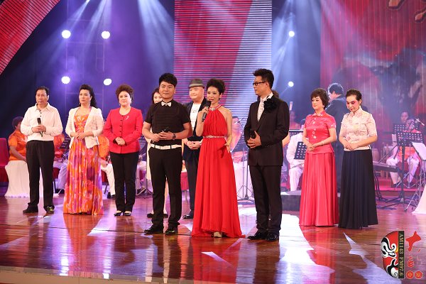 主持人:河南電臺戲曲廣播“當家小生”月陽、河南電視臺9頻道徐雪、原中央電視臺著名節(jié)目主持人白燕升 主持人:河南電臺戲曲廣播“當家小生”月陽、河南電視臺9頻道徐雪、原中央電視臺著名節(jié)目主持人白燕升