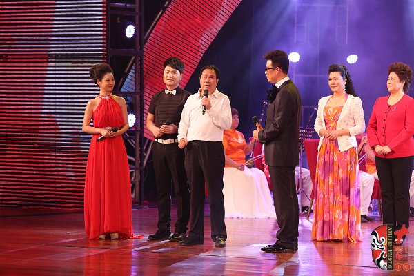 采訪中國劇協(xié)副主席、河南省劇協(xié)主席、河南省豫劇院院長李樹建 采訪中國劇協(xié)副主席、河南省劇協(xié)主席、河南省豫劇院院長李樹建