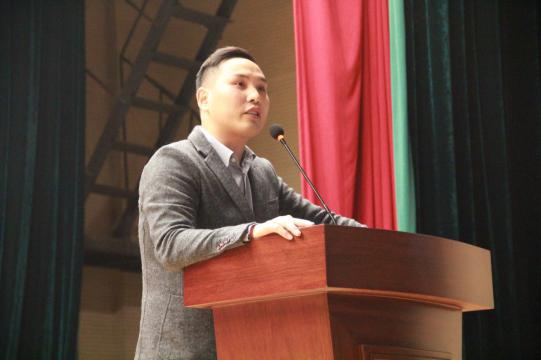 班朝陽老師與同學們分享創(chuàng)業(yè)心得 班朝陽老師與同學們分享創(chuàng)業(yè)心得