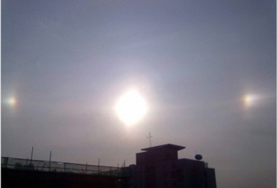 上海現(xiàn)“3個太陽” 上海現(xiàn)“3個太陽”