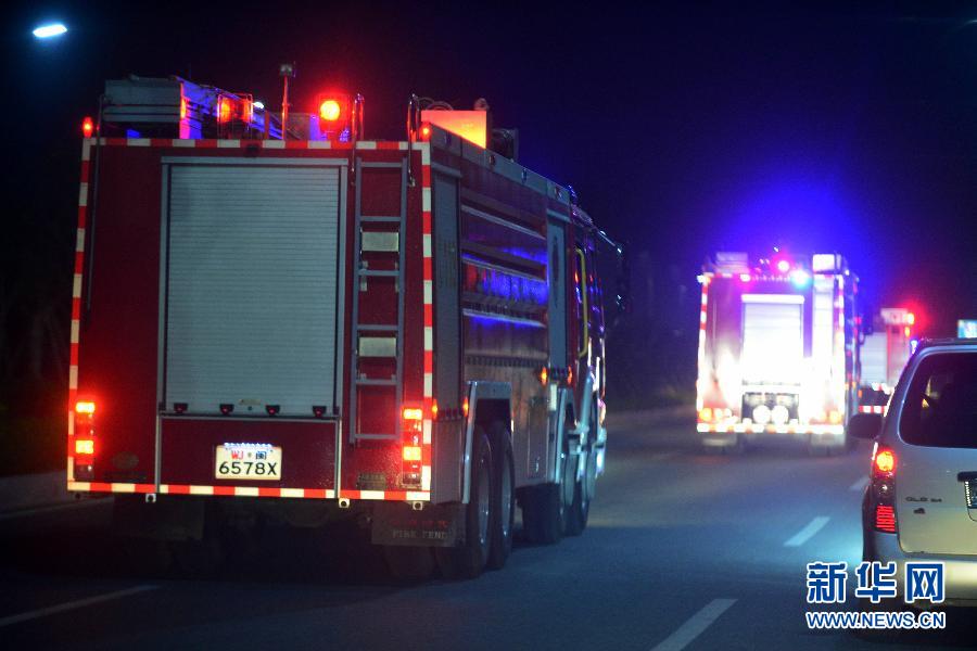 4月7日，消防車輛趕往事故現(xiàn)場。