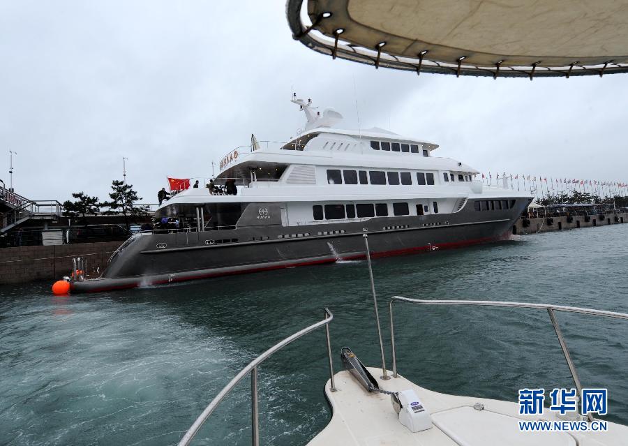 我國(guó)自主建造的大型游艇“虎鯊號(hào)”首航 我國(guó)自主建造的大型游艇“虎鯊號(hào)”首航