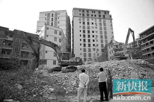 在無數次專項行動和強拆風暴的背后，是衍生出的各色潛規則。