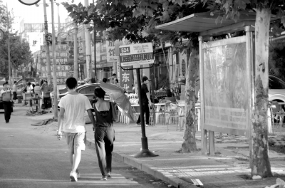 事發(fā)地點已被清理干凈。京華時報記者趙思衡攝 事發(fā)地點已被清理干凈。京華時報記者趙思衡攝