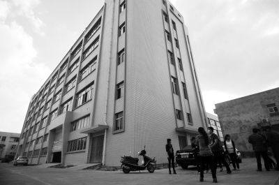 5000多平方米的5層大廠房里卻蘊(yùn)藏著大陷阱 5000多平方米的5層大廠房里卻蘊(yùn)藏著大陷阱