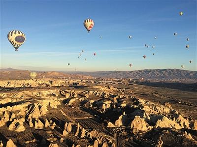 土耳其一熱氣球遇強風墜落 中國女留學生身亡 土耳其一熱氣球遇強風墜落 中國女留學生身亡