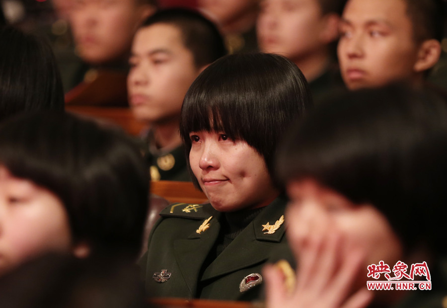 現場觀眾感動落淚。 現場觀眾感動落淚。