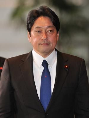 日媒稱日本防衛相與中國防長“站著短暫交談” 日媒稱日本防衛相與中國防長“站著短暫交談”