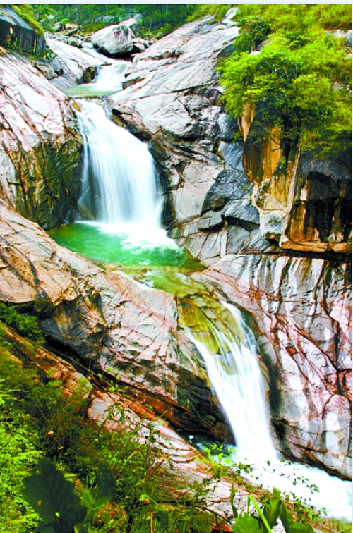 沙灘、狂歡、草裙舞,來五朵山體驗(yàn)激情夏日! 沙灘、狂歡、草裙舞,來五朵山體驗(yàn)激情夏日!