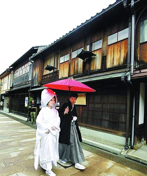 金燦燦的金澤 在美景中細品其悠久的歷史 金燦燦的金澤 在美景中細品其悠久的歷史