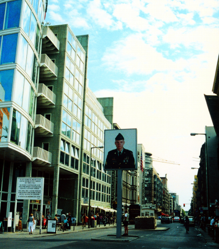 曾經(jīng)硝煙彌漫 曾經(jīng)硝煙彌漫