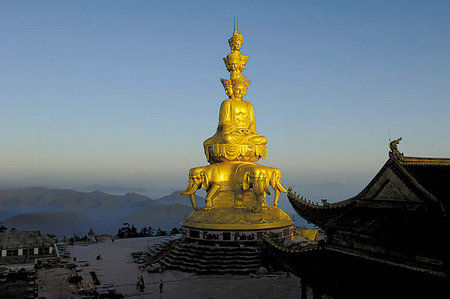 甜蜜初雪情侶游 國內7大名山賞霧凇 甜蜜初雪情侶游 國內7大名山賞霧凇