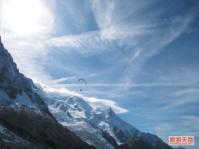 滑翔傘美女帶你御風(fēng)而行 滑翔傘美女帶你御風(fēng)而行