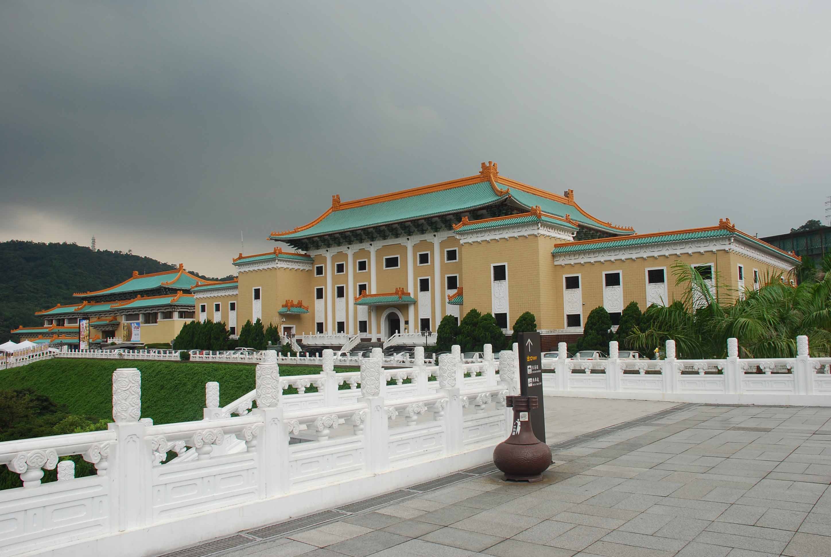 臺北故宮的門票收入突破8000萬 大陸游客占一半 臺北故宮的門票收入突破8000萬 大陸游客占一半