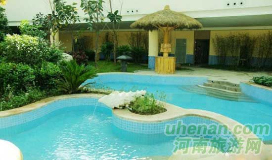 深秋去堯山賞紅葉、泡溫泉、拜大佛 深秋去堯山賞紅葉、泡溫泉、拜大佛