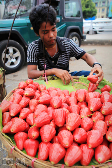 緬甸,繽紛的街邊平民小吃 緬甸,繽紛的街邊平民小吃