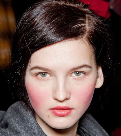 色彩+刷法 心機腮紅提升超萌系數 色彩+刷法 心機腮紅提升超萌系數