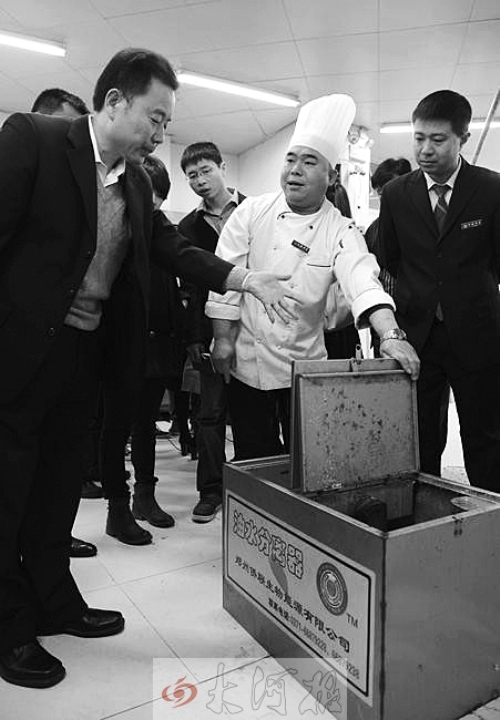 油水分離器當“衛士”,鄭州已安裝5402臺 油水分離器當“衛士”,鄭州已安裝5402臺