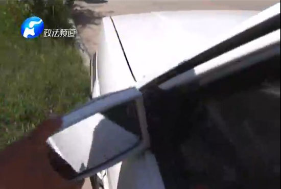 被損壞的采訪車 被損壞的采訪車