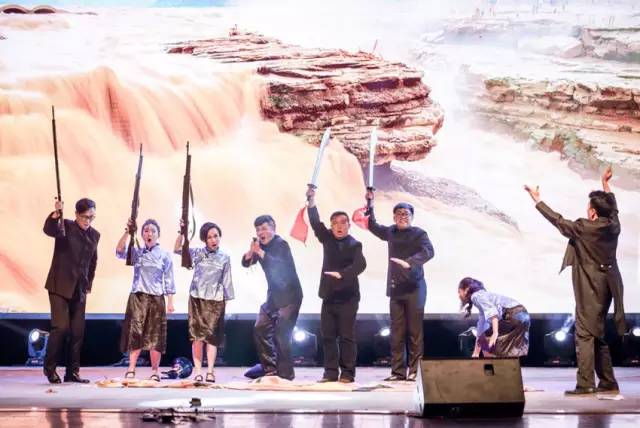 作為本場晚會的最后一個節目，《黃河大合唱》刷新你完全不一樣的體驗。