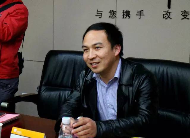 小帝 鄭州市城市管理局官方微博管理員 小帝 鄭州市城市管理局官方微博管理員