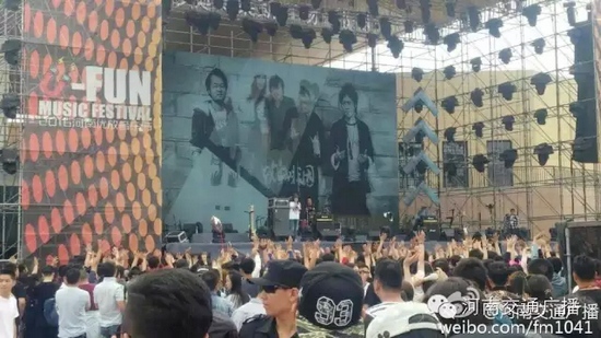 河南交通廣播主持人佳音、彎彎、朱浩都登上了優放舞臺,優放,交廣在這里! 河南交通廣播主持人佳音、彎彎、朱浩都登上了優放舞臺,優放,交廣在這里!