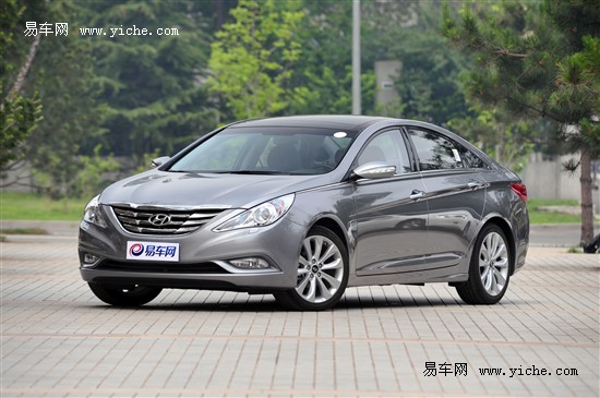 國內市場上的傳統動力索納塔八