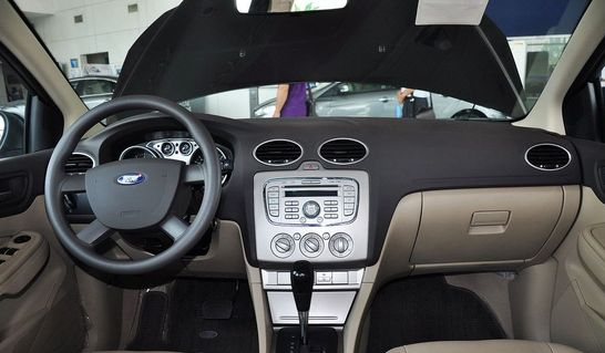 2013款福克斯經(jīng)典版 2013款福克斯經(jīng)典版