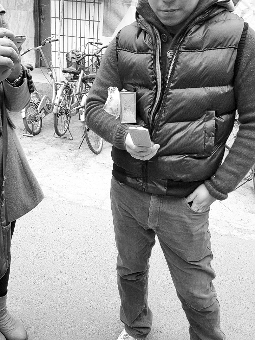 鄭州一畢業生辦人事代理手續時被索賄 鄭州一畢業生辦人事代理手續時被索賄