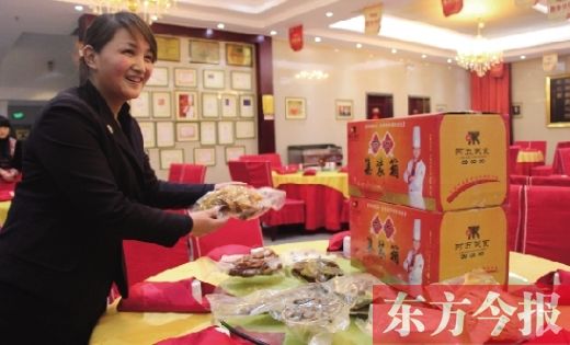 多數飯店訂餐火爆 “親民牌”成主旋律 多數飯店訂餐火爆 “親民牌”成主旋律