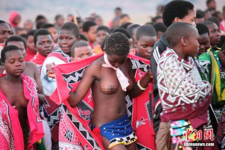 斯威士蘭蘆葦節開選秀女 斯威士蘭蘆葦節開選秀女