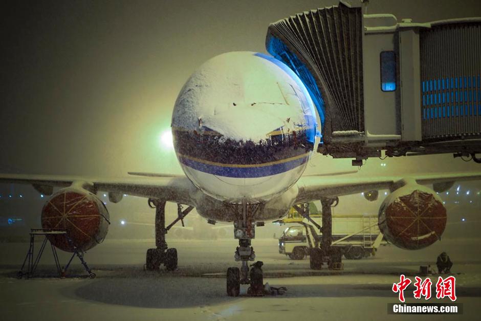 烏魯木齊大雪紛飛30小時(shí) 重回 烏魯木齊大雪紛飛30小時(shí) 重回