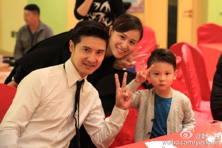 田亮二胎兒子首曝正臉照 田亮二胎兒子首曝正臉照