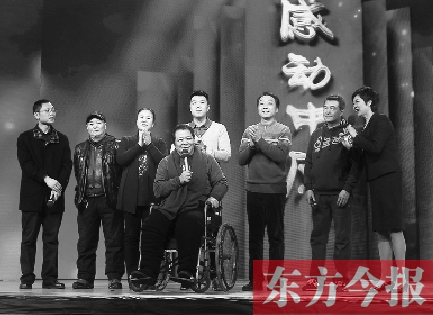 圖為集體獎獲得者代表 圖為集體獎獲得者代表