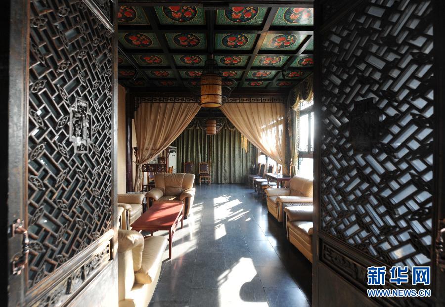 “停業調整”的北海公園內高檔餐廳上林苑內部一角(1月15日攝)。 “停業調整”的北海公園內高檔餐廳上林苑內部一角(1月15日攝)。