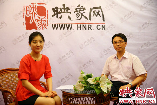 南京大學河南招生組負責人武港山教授做客映象網2014高招“名校面對面”系列視頻訪談。 南京大學河南招生組負責人武港山教授做客映象網2014高招“名校面對面”系列視頻訪談。