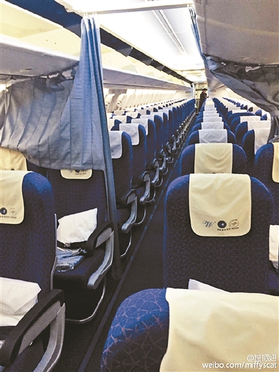 年關(guān)將近，很多人回家的票還沒有著落，而昨日凌晨，一架從武漢飛往廣州的航班上只有一名女乘客，偌大的客機成了一個人的專機。