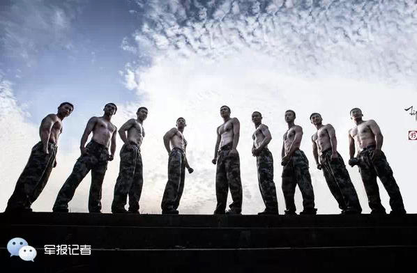 軍校學員變身“肌肉男”硬漢 軍校學員變身“肌肉男”硬漢