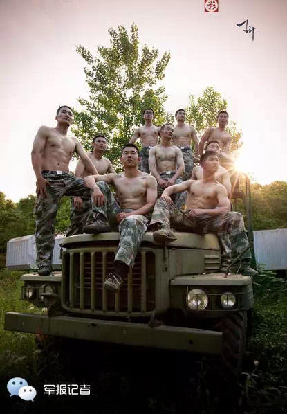 軍校學員變身“肌肉男”硬漢 軍校學員變身“肌肉男”硬漢