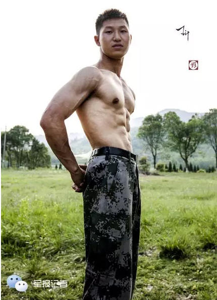 軍校學員變身“肌肉男”硬漢 軍校學員變身“肌肉男”硬漢