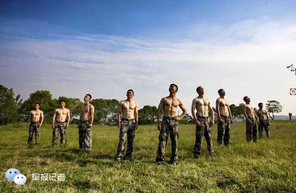 軍校學員變身“肌肉男”硬漢 軍校學員變身“肌肉男”硬漢