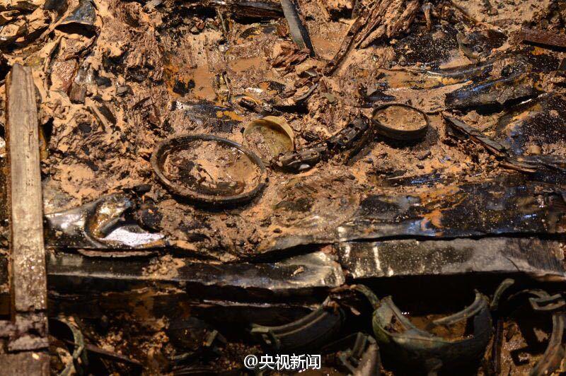 西漢大墓發現玉具劍 墓主身份不一般 西漢大墓發現玉具劍 墓主身份不一般