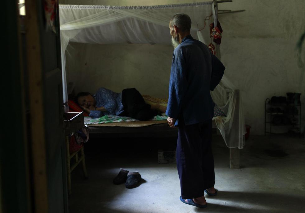 桂林八旬“漁翁兄弟”供人拍照走紅 美奐似大片 桂林八旬“漁翁兄弟”供人拍照走紅 美奐似大片