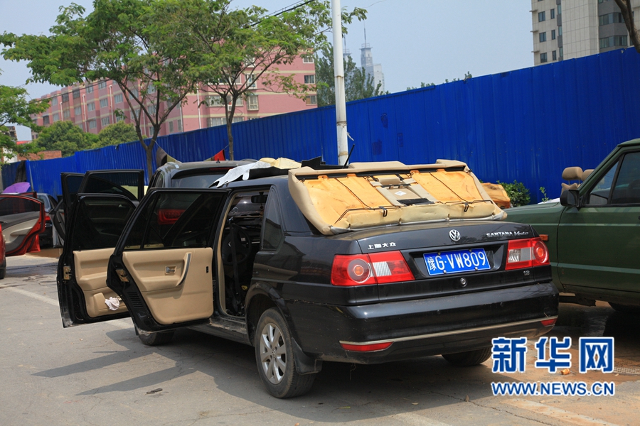 大雨過后艷陽天  新鄉車主晾曬忙